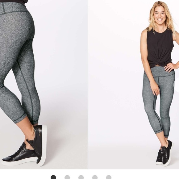 Lululemon Wunder Under Crop Hi-Rise Full-On Luxtreme 21" sizę 2 - Picture 4 of 7